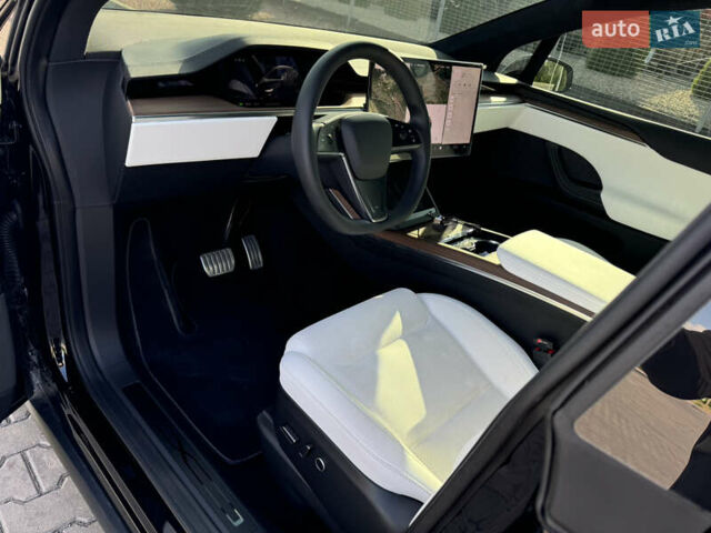 Черный Тесла Модель Х, объемом двигателя 0 л и пробегом 29 тыс. км за 51000 $, фото 17 на Automoto.ua