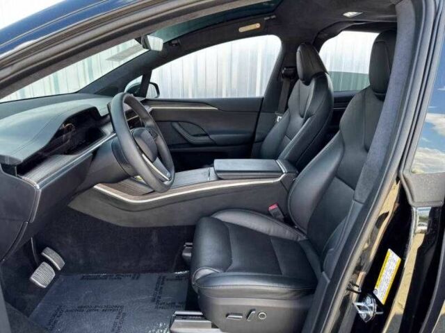 Черный Тесла Модель Х, объемом двигателя 0 л и пробегом 10 тыс. км за 20000 $, фото 12 на Automoto.ua