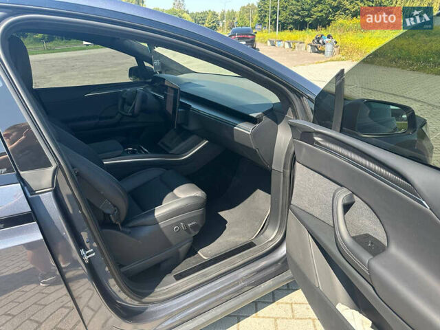 Чорний Тесла Модель Х, об'ємом двигуна 0 л та пробігом 17 тис. км за 61000 $, фото 21 на Automoto.ua
