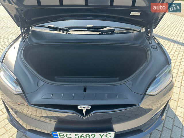 Чорний Тесла Модель Х, об'ємом двигуна 0 л та пробігом 17 тис. км за 61000 $, фото 23 на Automoto.ua