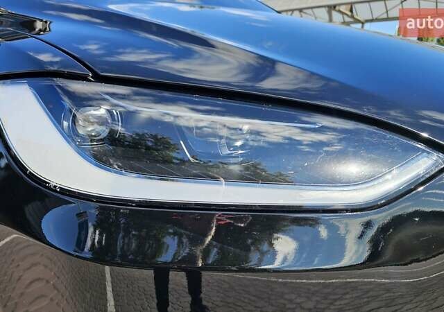 Черный Тесла Модель Х, объемом двигателя 0 л и пробегом 32 тыс. км за 55500 $, фото 26 на Automoto.ua