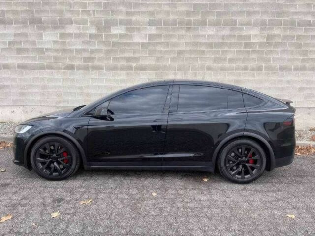 Чорний Тесла Модель Х, об'ємом двигуна 0 л та пробігом 10 тис. км за 20000 $, фото 6 на Automoto.ua