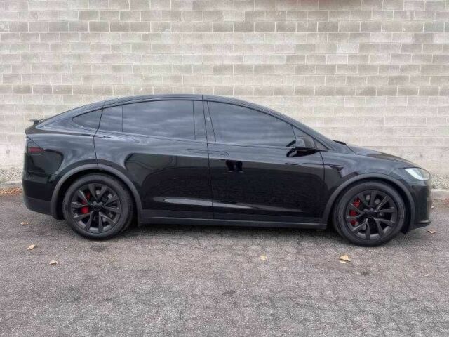 Чорний Тесла Модель Х, об'ємом двигуна 0 л та пробігом 10 тис. км за 20000 $, фото 5 на Automoto.ua