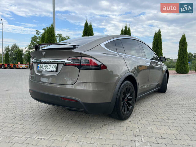 Коричневий Тесла Модель Х, об'ємом двигуна 0 л та пробігом 118 тис. км за 23300 $, фото 11 на Automoto.ua