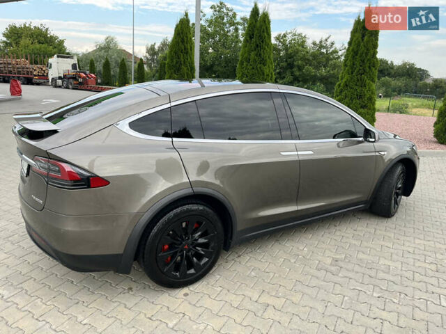 Коричневий Тесла Модель Х, об'ємом двигуна 0 л та пробігом 118 тис. км за 23300 $, фото 13 на Automoto.ua