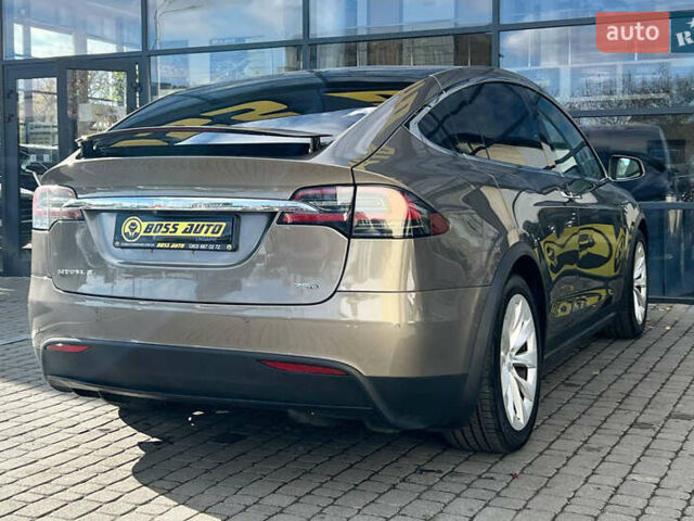 Коричневий Тесла Модель Х, об'ємом двигуна 0 л та пробігом 108 тис. км за 22500 $, фото 7 на Automoto.ua