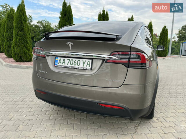 Коричневий Тесла Модель Х, об'ємом двигуна 0 л та пробігом 118 тис. км за 23300 $, фото 10 на Automoto.ua