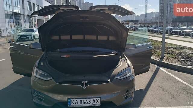 Коричневый Тесла Модель Х, объемом двигателя 0 л и пробегом 76 тыс. км за 21500 $, фото 17 на Automoto.ua