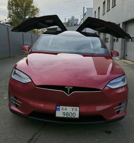 Красный Тесла Модель Х, объемом двигателя 0 л и пробегом 220 тыс. км за 30500 $, фото 11 на Automoto.ua