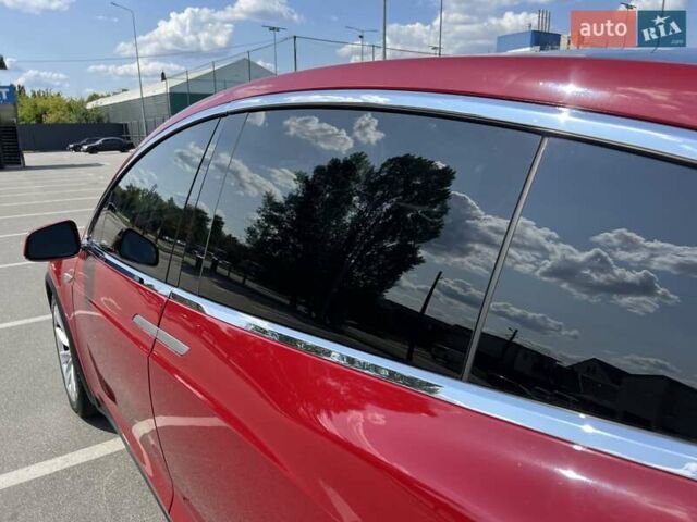 Червоний Тесла Модель Х, об'ємом двигуна 0 л та пробігом 142 тис. км за 18500 $, фото 16 на Automoto.ua
