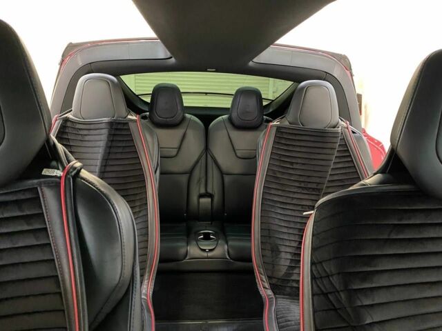 Красный Тесла Модель Х, объемом двигателя 0 л и пробегом 60 тыс. км за 33562 $, фото 2 на Automoto.ua