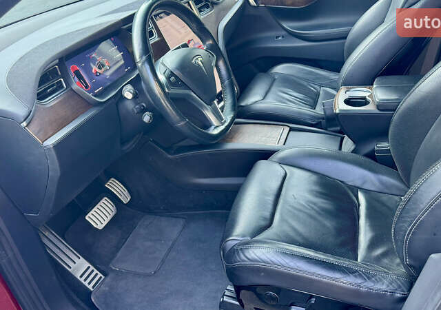 Тесла Модель Х 2016 в Киеве на Automoto.ua Красный Тесла Модель Х, объемом двигателя 0 л и пробегом 161 тыс. км за 23900 $, фото 12 на Automoto.ua