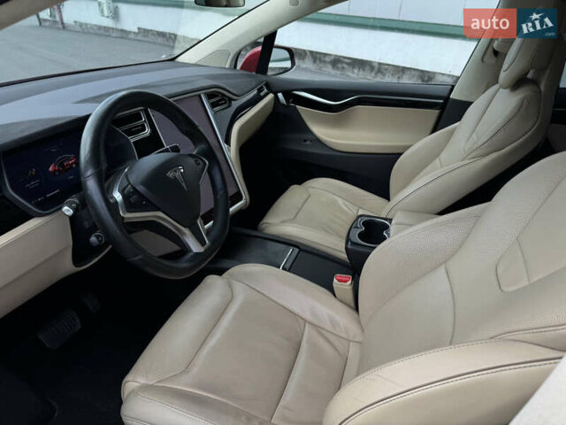 Красный Тесла Модель Х, объемом двигателя 0 л и пробегом 98 тыс. км за 19000 $, фото 9 на Automoto.ua