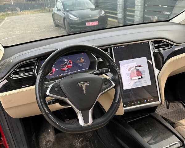 Красный Тесла Модель Х, объемом двигателя 0 л и пробегом 129 тыс. км за 15200 $, фото 14 на Automoto.ua