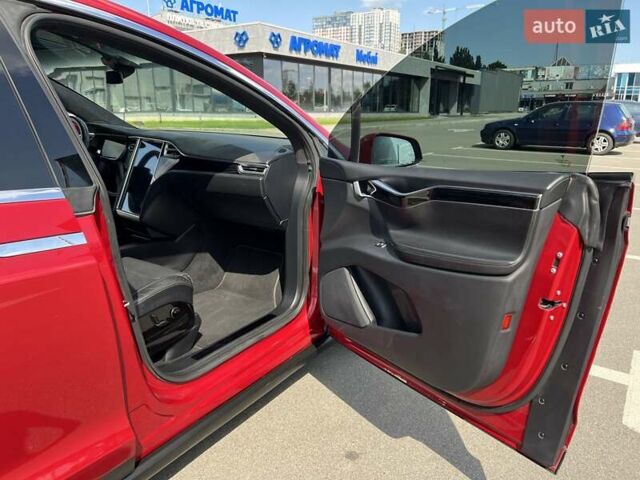 Червоний Тесла Модель Х, об'ємом двигуна 0 л та пробігом 142 тис. км за 18500 $, фото 39 на Automoto.ua