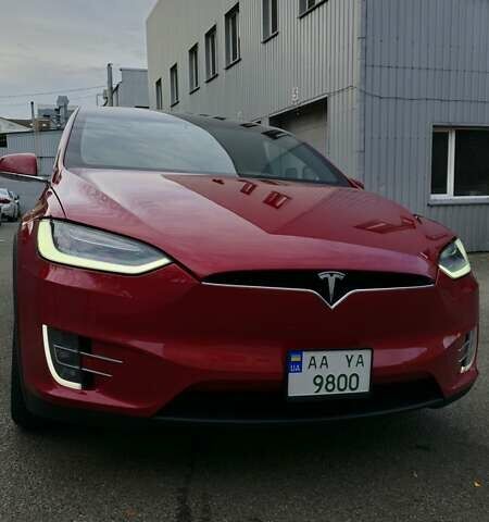 Красный Тесла Модель Х, объемом двигателя 0 л и пробегом 220 тыс. км за 30500 $, фото 10 на Automoto.ua