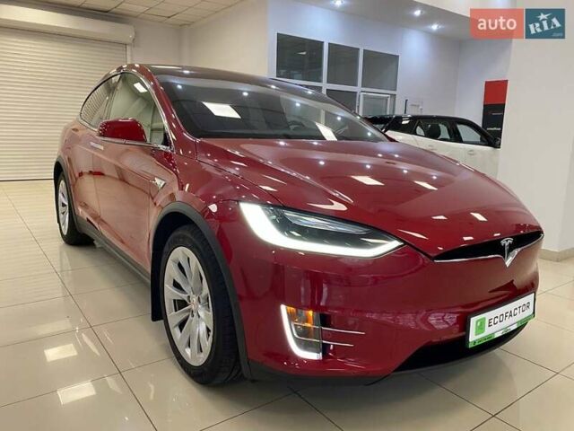 Красный Тесла Модель Х, объемом двигателя 0 л и пробегом 42 тыс. км за 39000 $, фото 2 на Automoto.ua