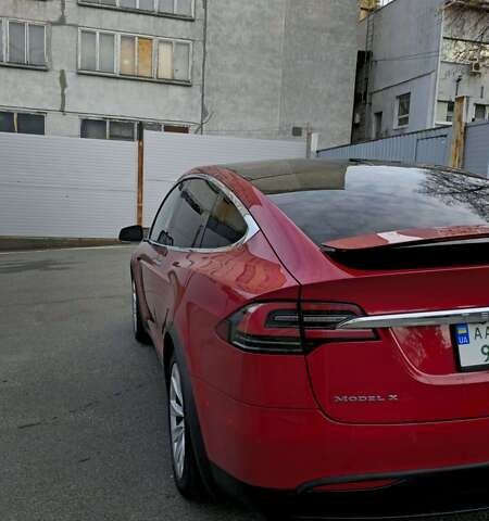 Красный Тесла Модель Х, объемом двигателя 0 л и пробегом 220 тыс. км за 30500 $, фото 9 на Automoto.ua