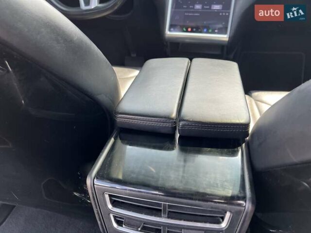 Червоний Тесла Модель Х, об'ємом двигуна 0 л та пробігом 142 тис. км за 18500 $, фото 49 на Automoto.ua