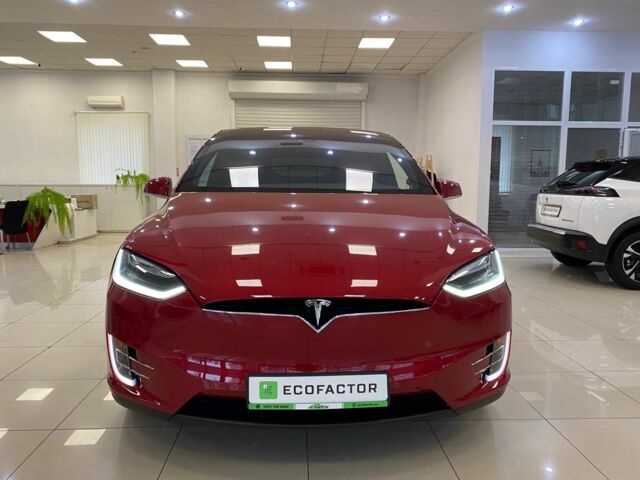 Красный Тесла Модель Х, объемом двигателя 0 л и пробегом 60 тыс. км за 33562 $, фото 10 на Automoto.ua