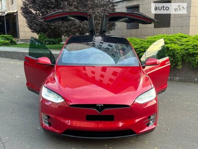 Червоний Тесла Модель Х, об'ємом двигуна 0 л та пробігом 72 тис. км за 47777 $, фото 9 на Automoto.ua