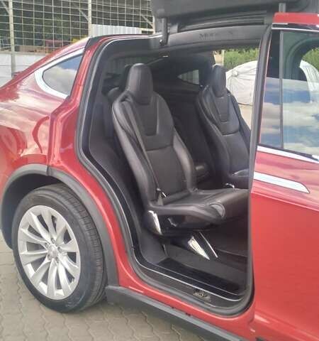 Червоний Тесла Модель Х, об'ємом двигуна 0 л та пробігом 141 тис. км за 17700 $, фото 14 на Automoto.ua