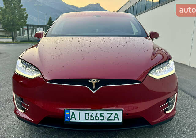 Тесла Модель Х 2016 в Киеве на Automoto.ua Красный Тесла Модель Х, объемом двигателя 0 л и пробегом 161 тыс. км за 23900 $, фото 5 на Automoto.ua