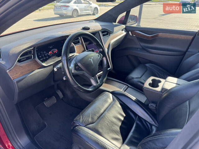 Червоний Тесла Модель Х, об'ємом двигуна 0 л та пробігом 137 тис. км за 25999 $, фото 10 на Automoto.ua