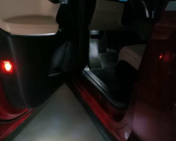 Красный Тесла Модель Х, объемом двигателя 0 л и пробегом 224 тыс. км за 19400 $, фото 55 на Automoto.ua