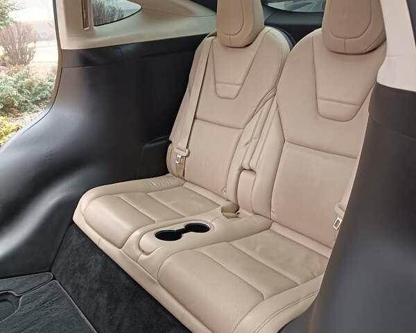 Красный Тесла Модель Х, объемом двигателя 0 л и пробегом 224 тыс. км за 19400 $, фото 75 на Automoto.ua