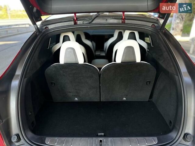 Красный Тесла Модель Х, объемом двигателя 0 л и пробегом 110 тыс. км за 28300 $, фото 15 на Automoto.ua