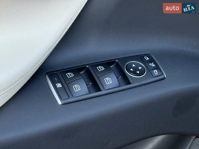 Красный Тесла Модель Х, объемом двигателя 0 л и пробегом 161 тыс. км за 20300 $, фото 14 на Automoto.ua