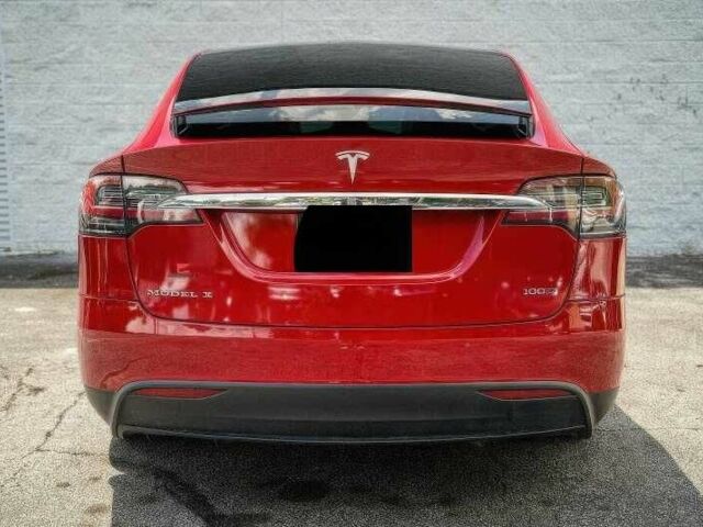 Красный Тесла Модель Х, объемом двигателя 0 л и пробегом 89 тыс. км за 14800 $, фото 5 на Automoto.ua
