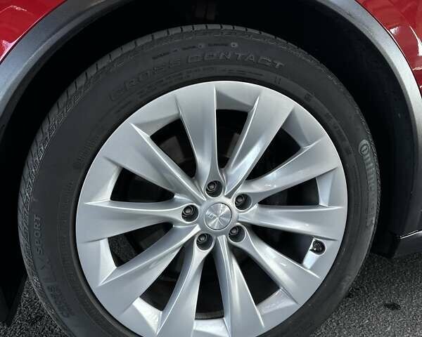 Красный Тесла Модель Х, объемом двигателя 0 л и пробегом 110 тыс. км за 28300 $, фото 23 на Automoto.ua