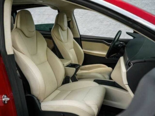 Красный Тесла Модель Х, объемом двигателя 0 л и пробегом 89 тыс. км за 14800 $, фото 13 на Automoto.ua