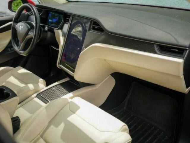 Красный Тесла Модель Х, объемом двигателя 0 л и пробегом 89 тыс. км за 14800 $, фото 10 на Automoto.ua