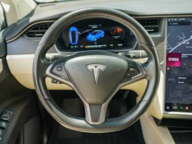 Красный Тесла Модель Х, объемом двигателя 0 л и пробегом 89 тыс. км за 14800 $, фото 15 на Automoto.ua