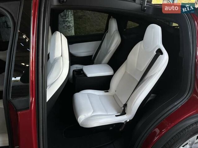 Красный Тесла Модель Х, объемом двигателя 0 л и пробегом 110 тыс. км за 28300 $, фото 12 на Automoto.ua