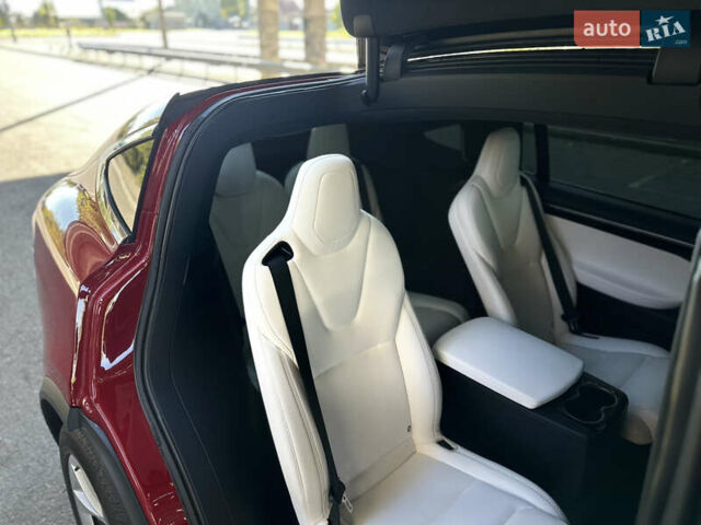 Красный Тесла Модель Х, объемом двигателя 0 л и пробегом 110 тыс. км за 27000 $, фото 22 на Automoto.ua