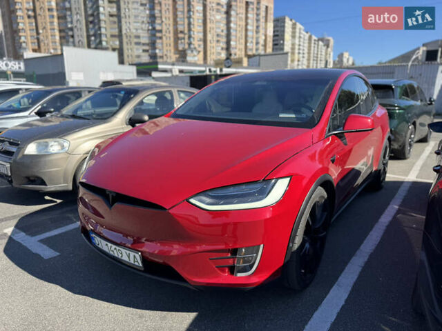 Красный Тесла Модель Х, объемом двигателя 0 л и пробегом 98 тыс. км за 40000 $, фото 1 на Automoto.ua