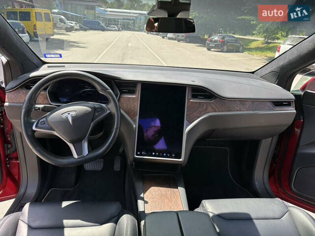 Красный Тесла Модель Х, объемом двигателя 0 л и пробегом 97 тыс. км за 38500 $, фото 14 на Automoto.ua