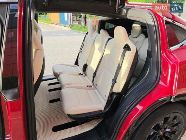 Красный Тесла Модель Х, объемом двигателя 0 л и пробегом 81 тыс. км за 26800 $, фото 28 на Automoto.ua