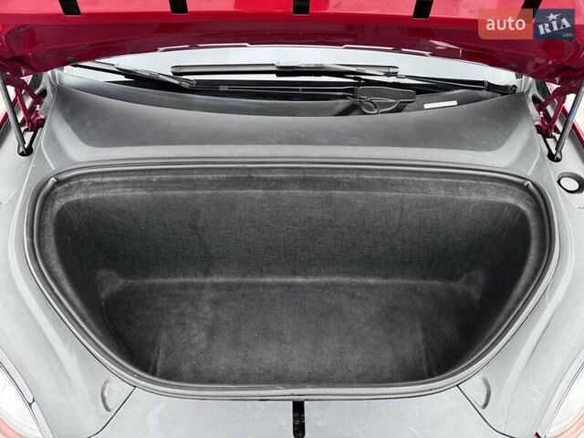 Красный Тесла Модель Х, объемом двигателя 0 л и пробегом 89 тыс. км за 32900 $, фото 12 на Automoto.ua