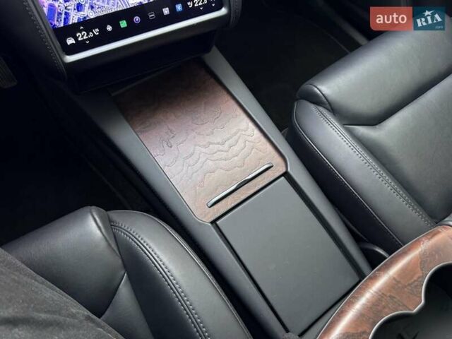 Красный Тесла Модель Х, объемом двигателя 0 л и пробегом 89 тыс. км за 32900 $, фото 46 на Automoto.ua