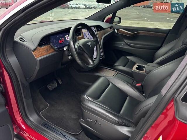 Красный Тесла Модель Х, объемом двигателя 0 л и пробегом 89 тыс. км за 32900 $, фото 13 на Automoto.ua