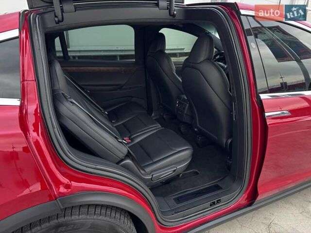 Красный Тесла Модель Х, объемом двигателя 0 л и пробегом 89 тыс. км за 32900 $, фото 52 на Automoto.ua