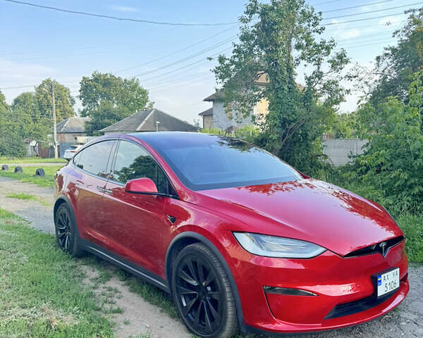 Красный Тесла Модель Х, объемом двигателя 0 л и пробегом 84 тыс. км за 43500 $, фото 2 на Automoto.ua