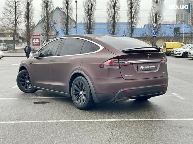 Тесла Модель Х, объемом двигателя 4.25 л и пробегом 81 тыс. км за 33800 $, фото 9 на Automoto.ua