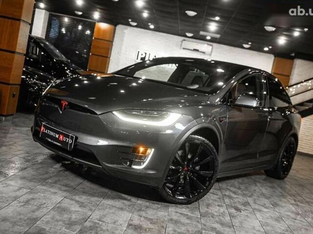 Тесла Модель Х, об'ємом двигуна 4.25 л та пробігом 45 тис. км за 34900 $, фото 8 на Automoto.ua