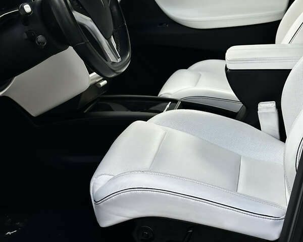 Тесла Модель Х, об'ємом двигуна 0 л та пробігом 93 тис. км за 21999 $, фото 5 на Automoto.ua